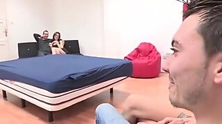 Experienced porn couple teaches some lessons to a rookie
